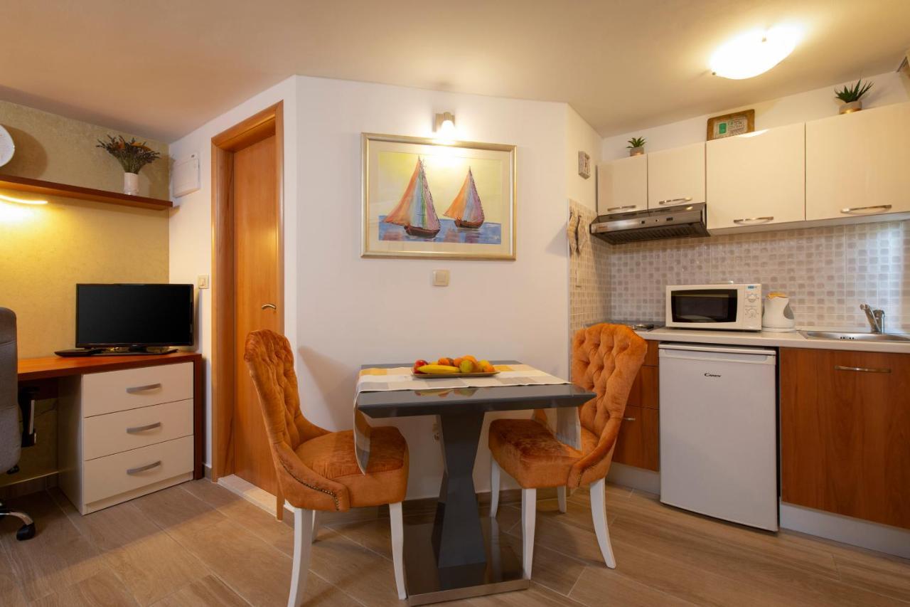 Studio Apartment Oleander スプリト エクステリア 写真